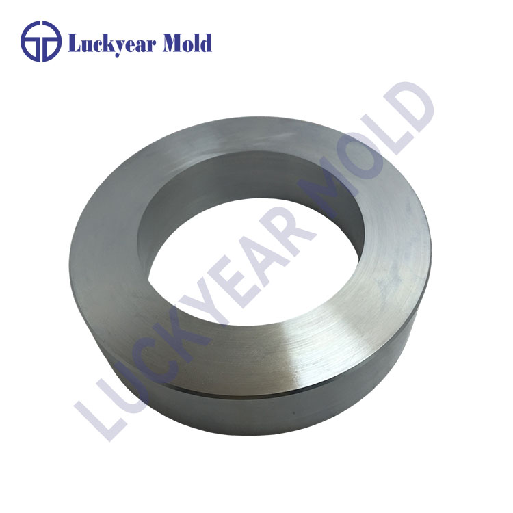 Understanding the Purpose of Guide Pins and Bushings in a Press Die Mold