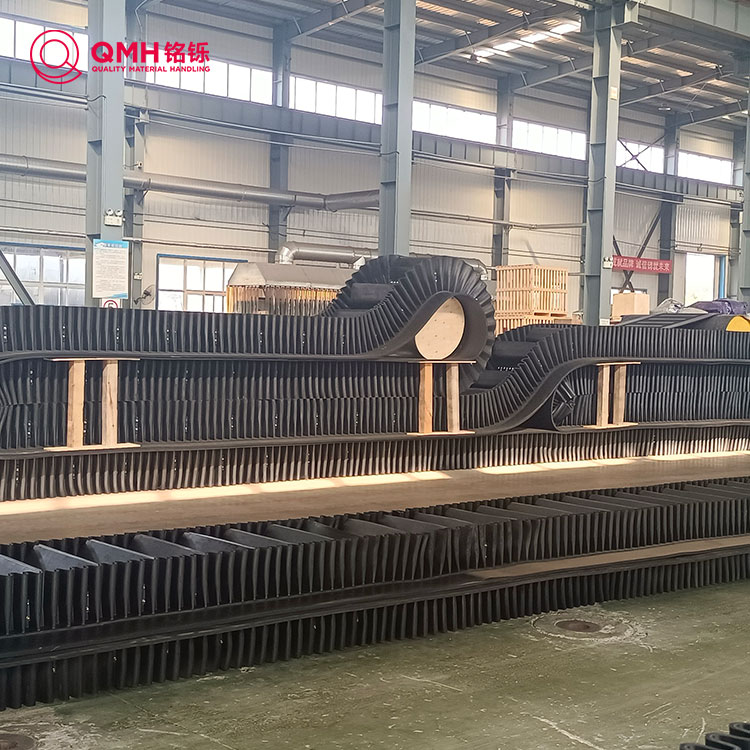 Enhancing Material Handling Efficiency with Corrugated Sidewall Conveyor Belts